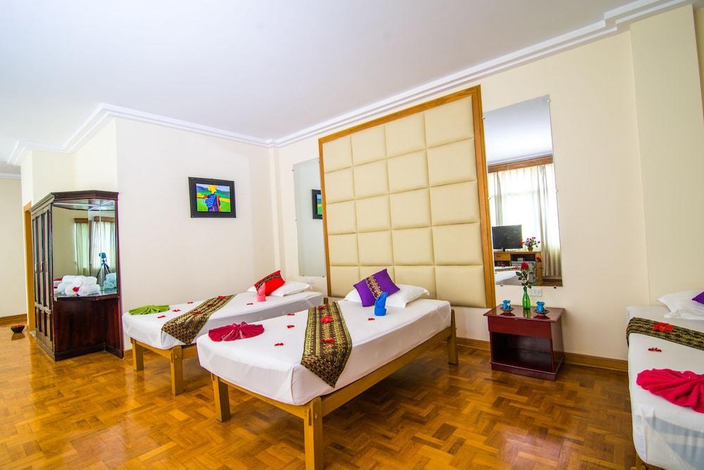 Royal Inlay Hotel Nyaung Shwe Exterior photo