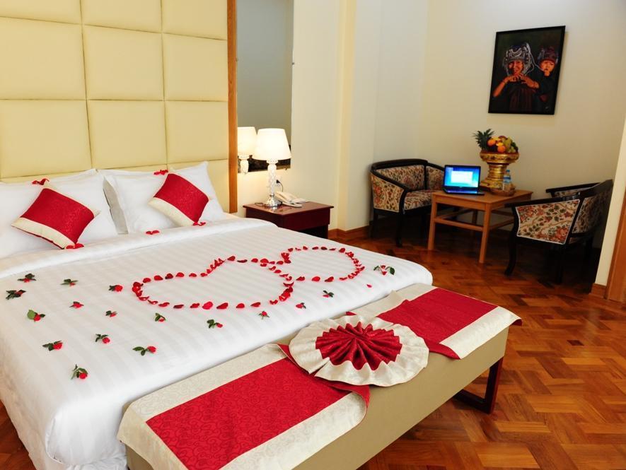 Royal Inlay Hotel Nyaung Shwe Exterior photo